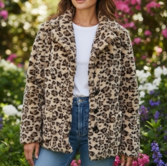 crown & ivy Jackets & Blazers - Crown & Ivy | Sherpa Faux Fur Plush Leopard Print Button Front Jacket